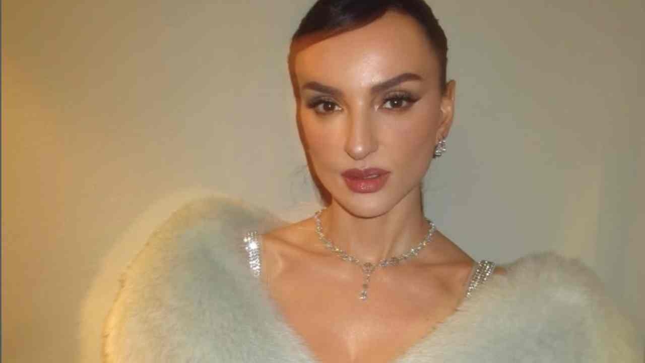 Arisa chi è il suo ex fidanzato famoso - LeMieClassi.it (Fonte foto @arisamusic)